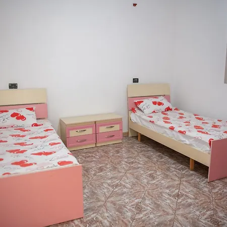 Apartment Ruhiges Und Karpen & Golem
