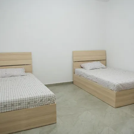 Apartment Ruhiges Und Karpen & Golem